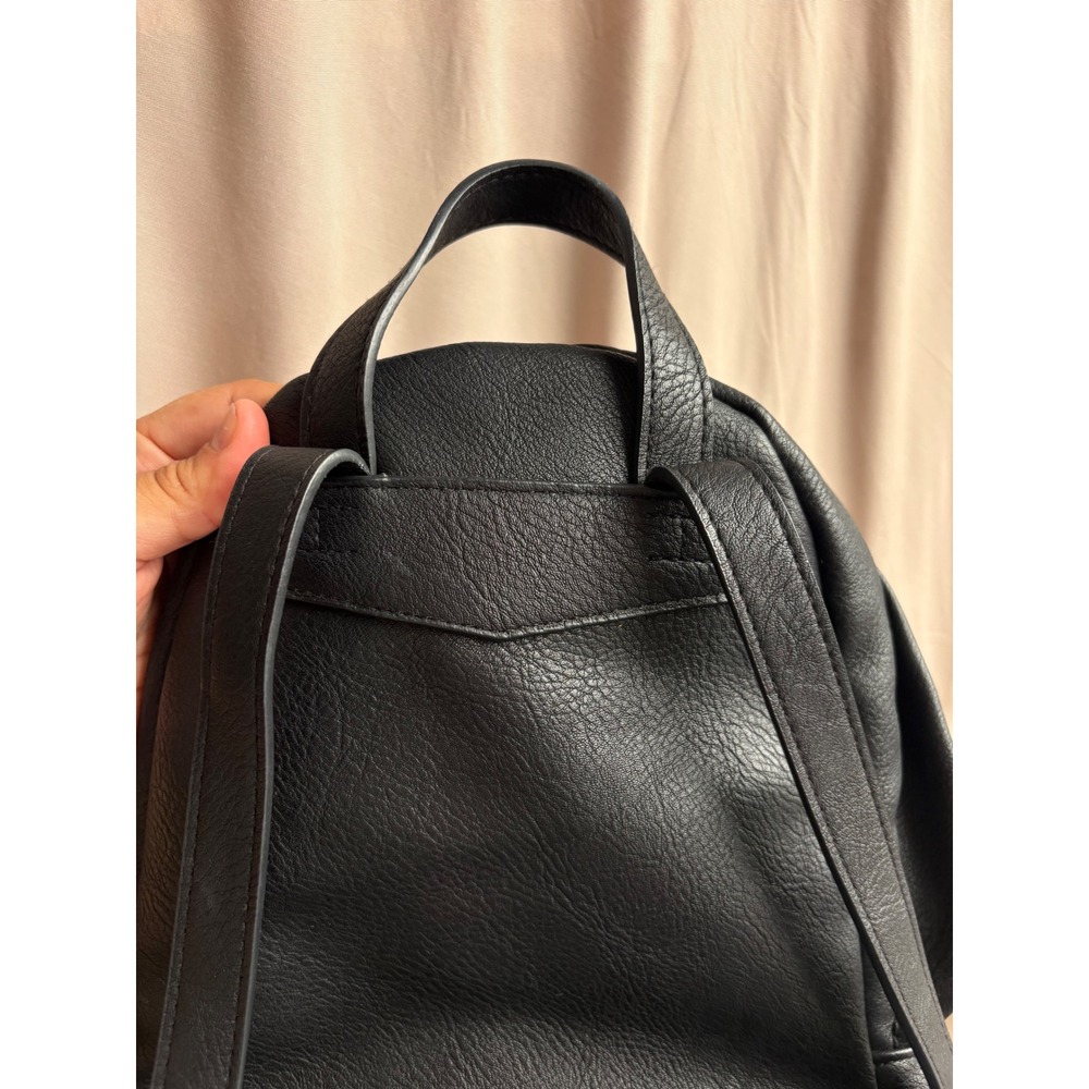 Universal Thread Black Pebbled Faux Leather Mini Backpack Dome Bag Adjustable - Picture 3 of 11